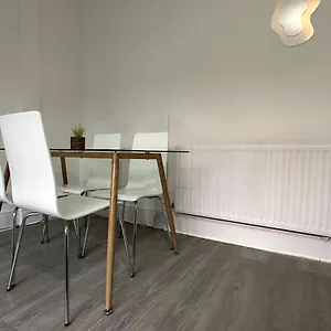 Wonderful 2 Bedroom On Tower Bridge , London United Kingdom